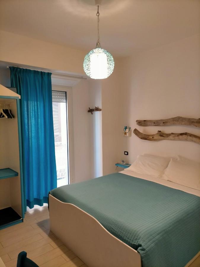 Controvento Rooms Маргерита-ді-Савоя Екстер'єр фото
